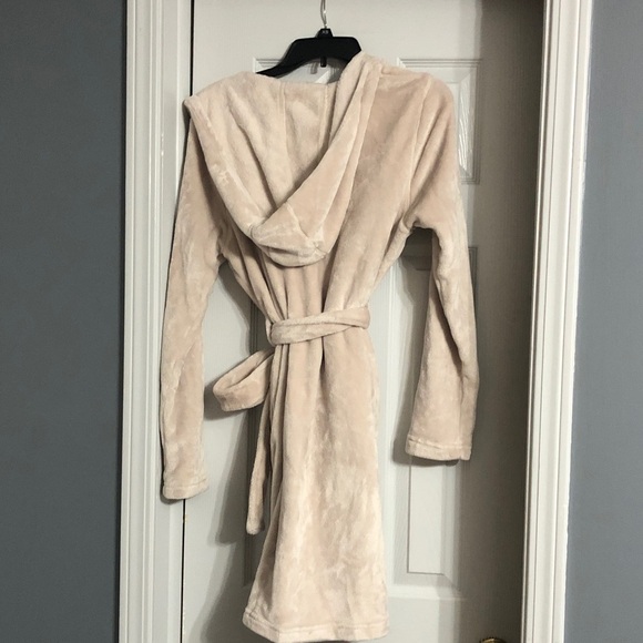 UGG Australia Miranda Double Face Fleece Hooded Soft Lounge Luxe Robe in Cream - Picture 10 of 11